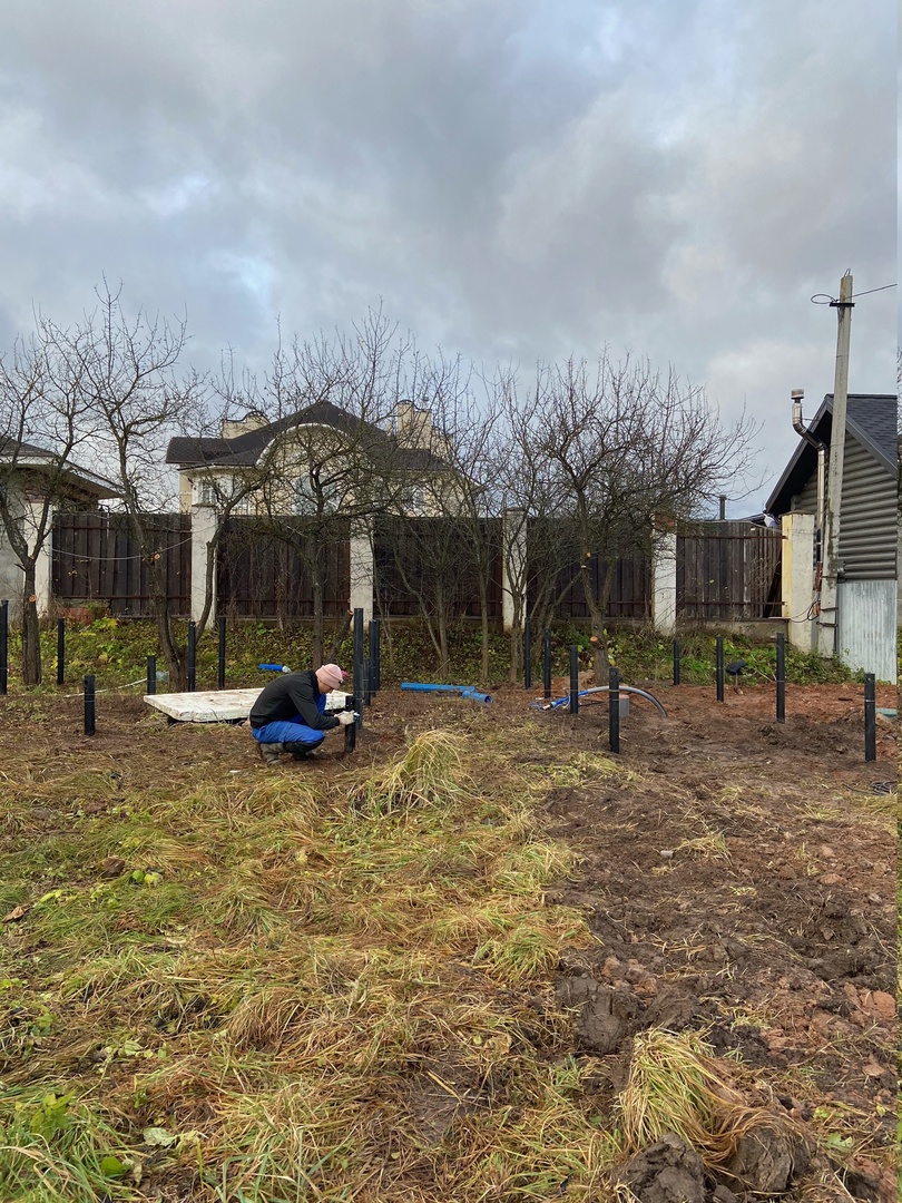 We're starting construction on a BARN House using FINHA connectors